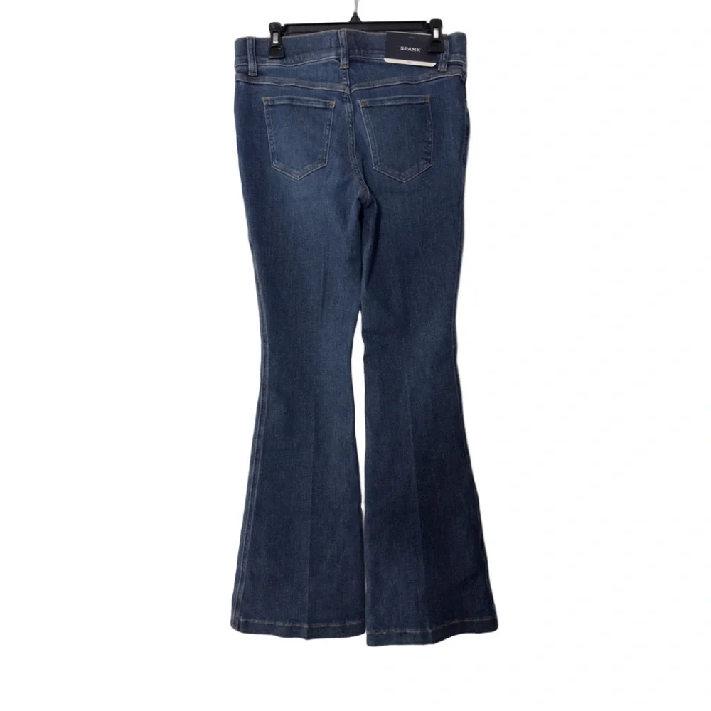 Women's SPANX Blue Flare Jeans Petite size medium - Picture 4 of 6